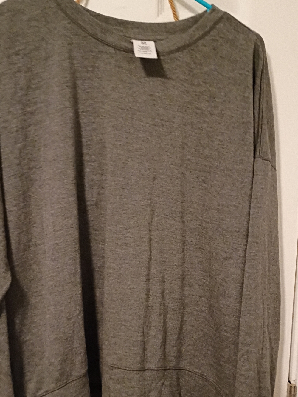 Avia Gray Long-Sleeve Crew Neck Shirt